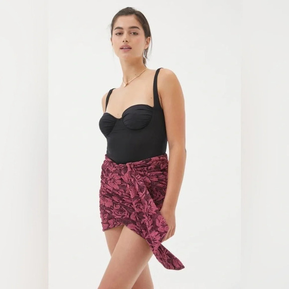 NWT For Love and Lemons Shailee Metallic Mini Skirt - Picture 1 of 13